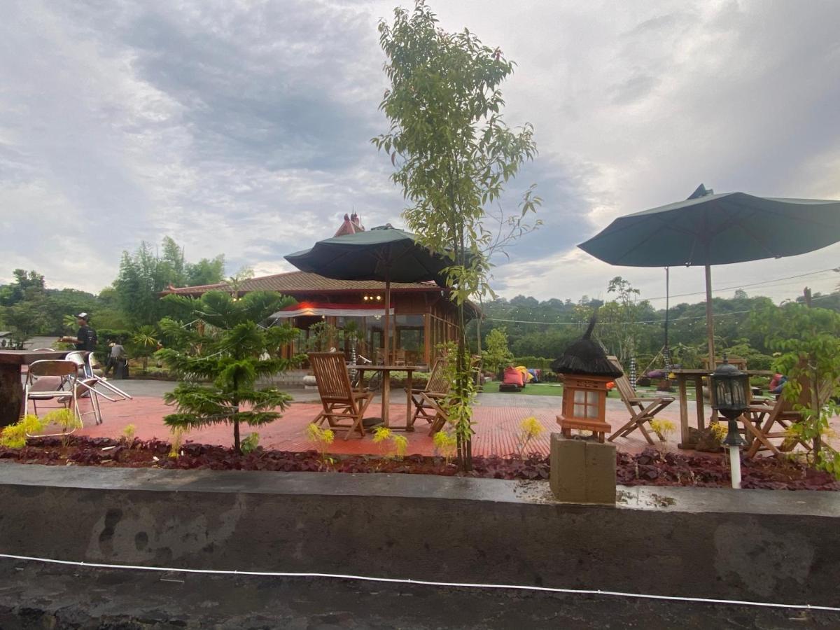 Resort & Resto Talaga Sundayana Субанг Екстериор снимка